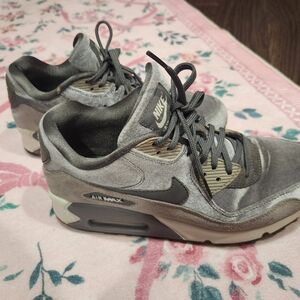 Nike Air Max Shoes 9